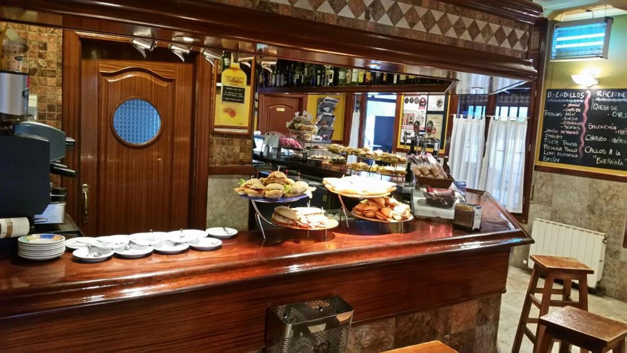 Pension Bide-Ondo Amorebieta-Etxano Bagian luar foto